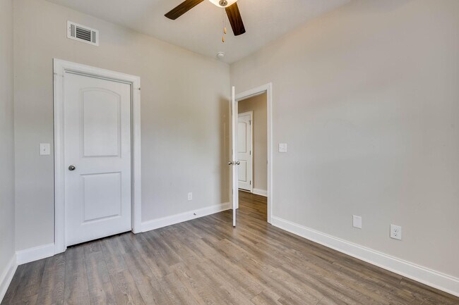 Building Photo - 4281 Valencia Ln