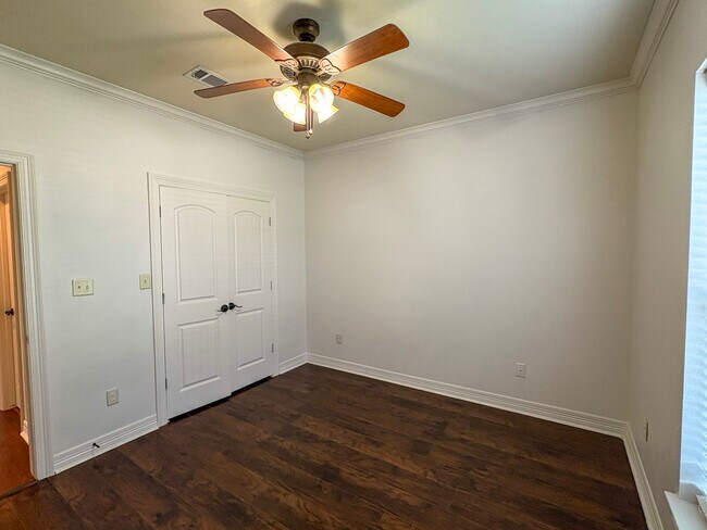 Building Photo - 3585 Canyon Ln