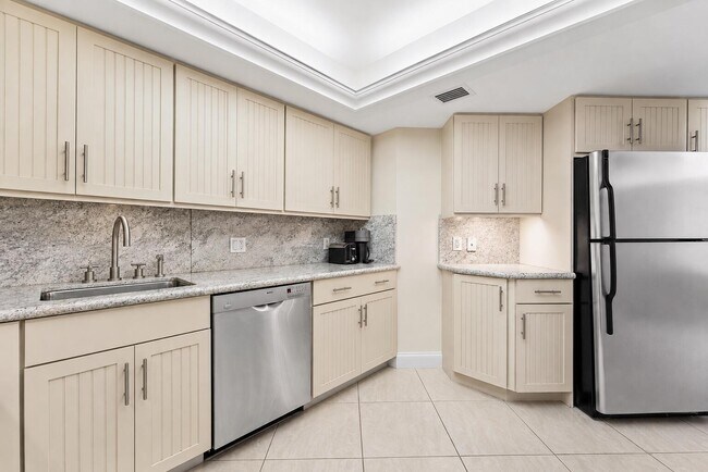 Building Photo - 3610 S Ocean Blvd