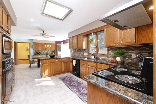 Building Photo - 5162 Johnnycake NE Rdg