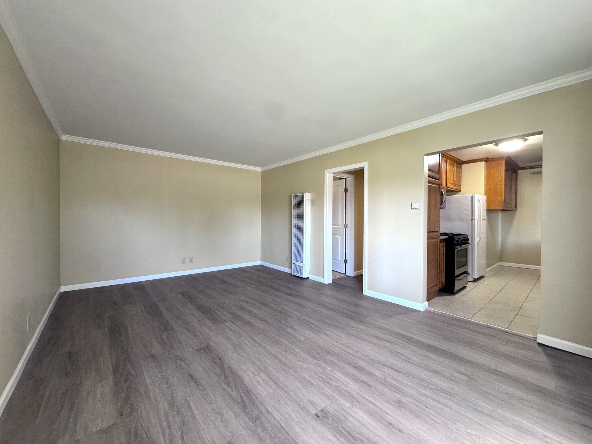 Building Photo - 3676 Redondo Beach Blvd