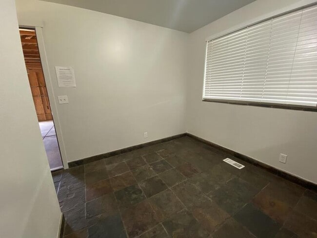 Building Photo - 189 Tennyson Ave