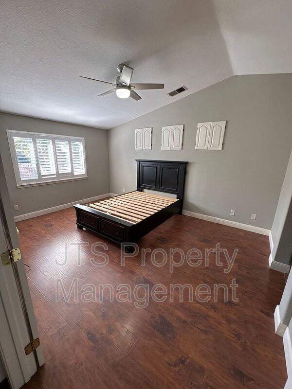 Building Photo - 6521 Turnstone Way