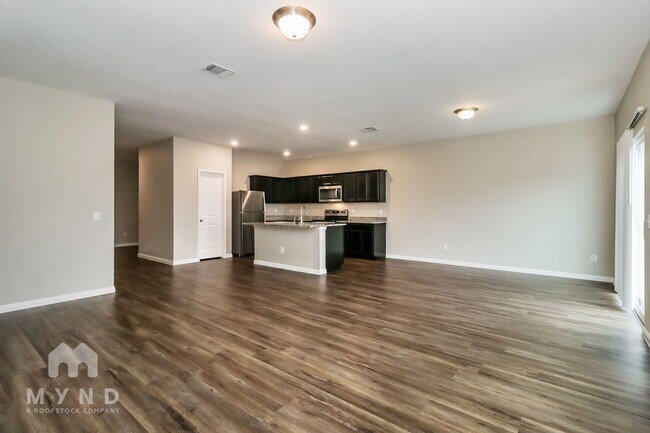 Building Photo - 12612 Henry Clay Dr