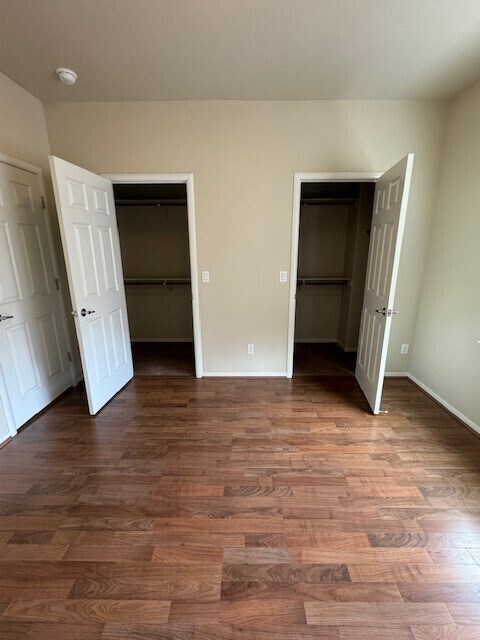 Building Photo - Charming 1 bedroom - 1 bathroom multi-level condominium in Sacramento