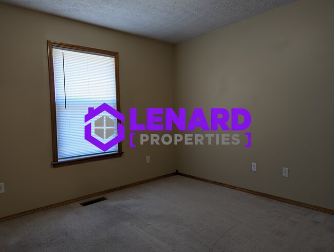 Building Photo - Spacious 3 Bedroom Home!