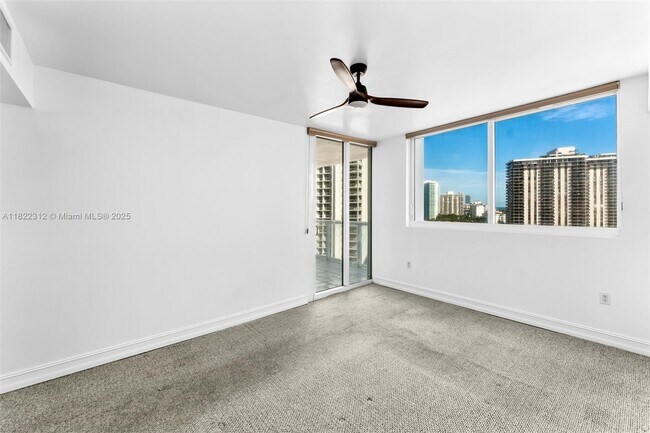 Building Photo - 19400 Turnberry Way