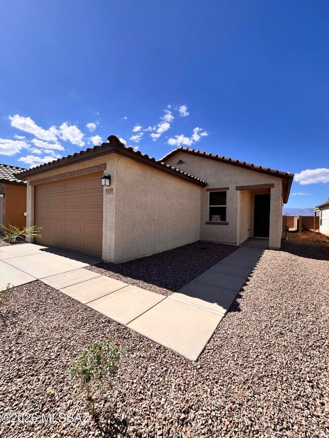 Building Photo - 9759 E Panopeia Dr