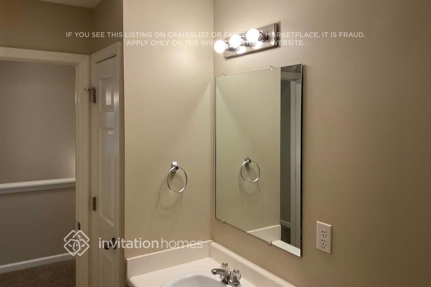 Building Photo - 407 Windstone Trail