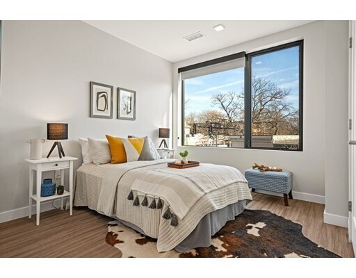 Building Photo - 421 Harvard St