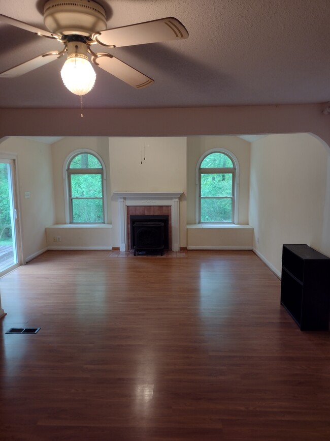 Building Photo - 10825 AL-67