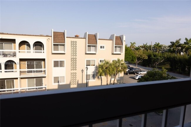 Building Photo - 7703 Camino Real