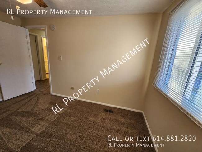 Building Photo - Spacious home in Lake Darby