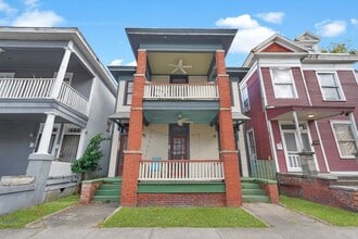 Building Photo - 2 BED | 1 BATH | STARLAND | PARKING SPACE INCLUDED