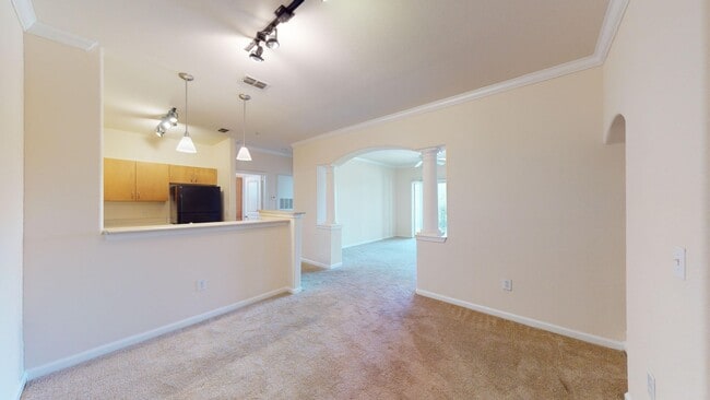 Building Photo - Welcome home to this charming 2-bedroom, 2...