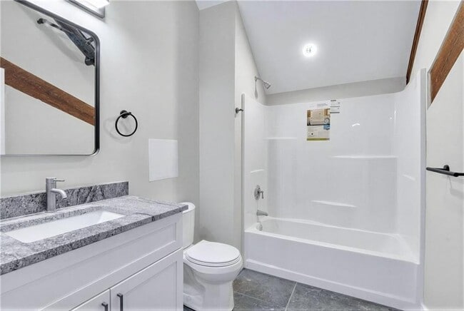 Building Photo - 72 Kendrick Ave