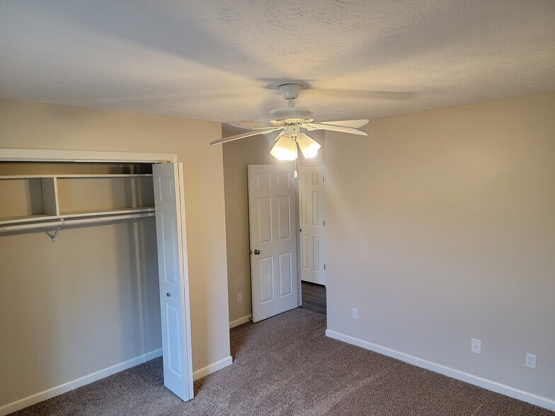 Building Photo - 6722 Boston Dr