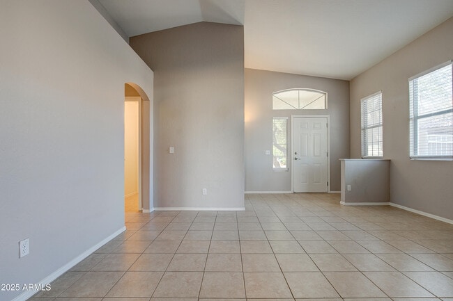Building Photo - 4402 E Creosote Dr