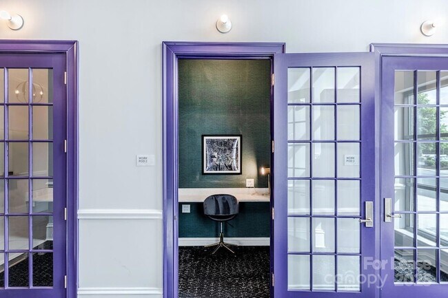 Building Photo - 101 W Morehead St