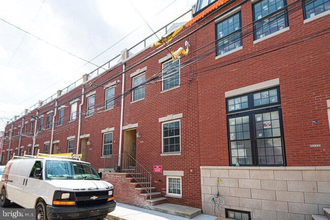 Building Photo - 2620 Webster St