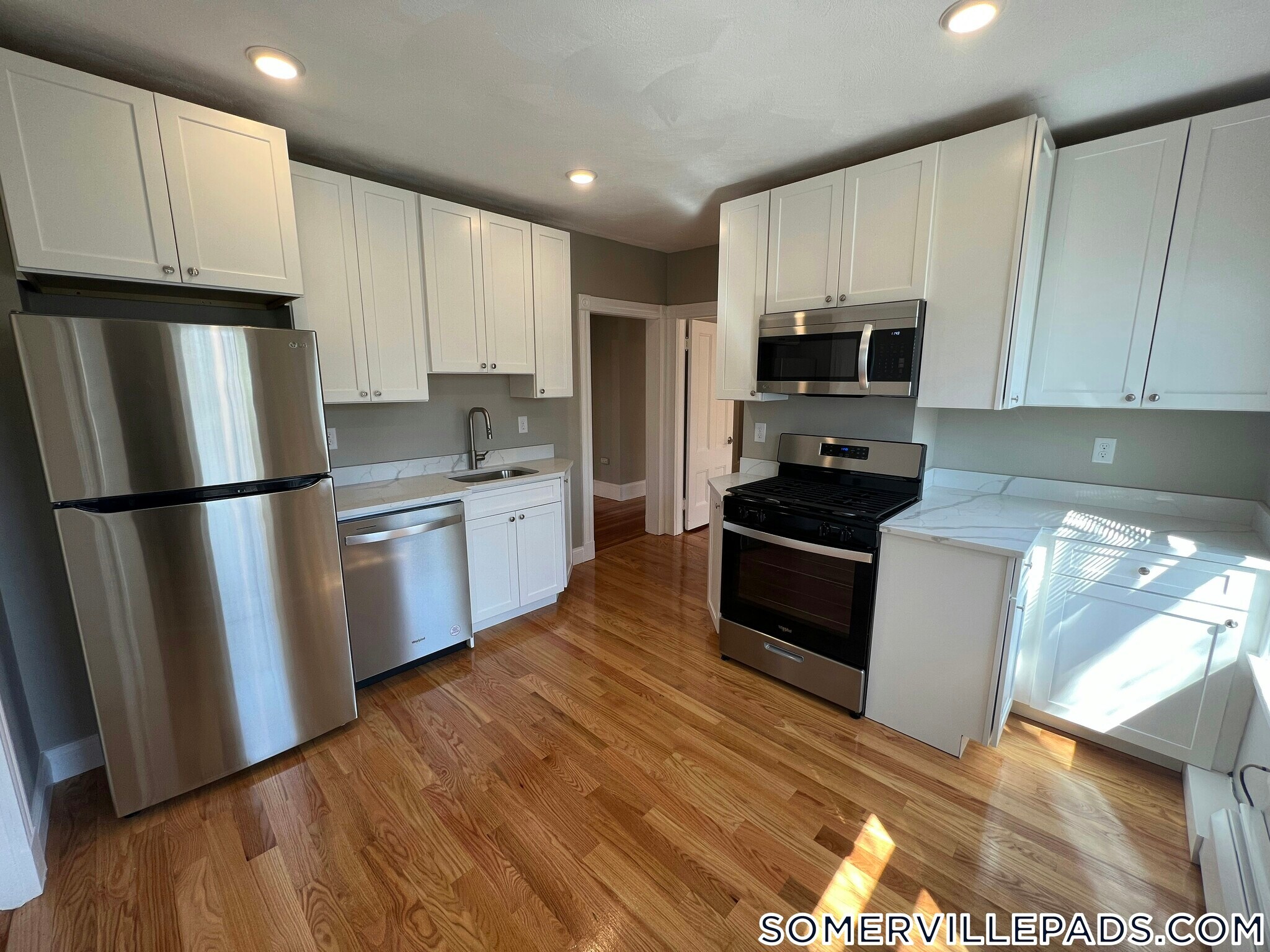 Building Photo - 2 Gilson Terrace