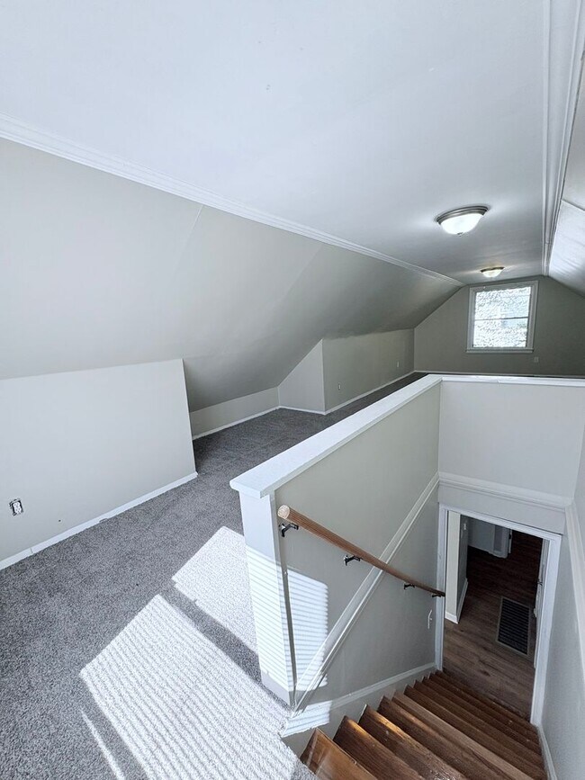 Building Photo - Remodeled 3BR 1BA Home w/ New Appliances • Large Fenced Backyard in Columbus