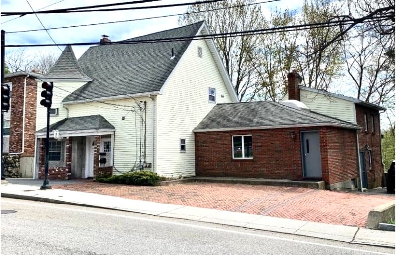 Primary Photo - 172 Pleasant St
