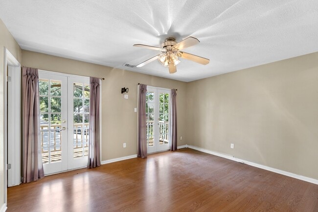 Building Photo - 16114 Kempton Park Dr