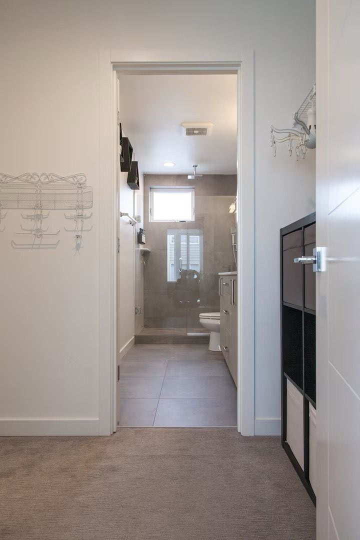 Building Photo - Fully Furnished Home in Green Lake Area!!!