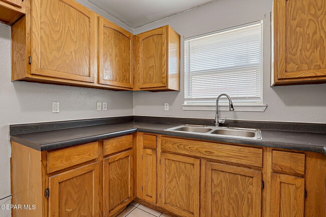 Building Photo - 287 Sunset Hills Dr