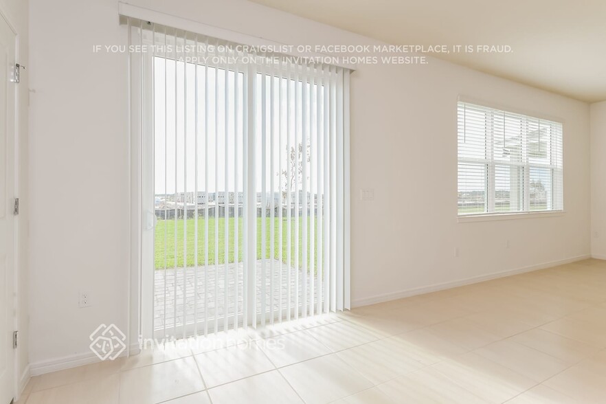 Building Photo - 2717 Serenity Gdn Dr