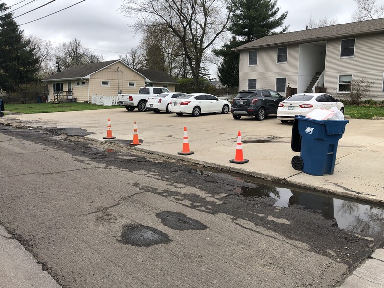 Off-Street Parking - 615 N Washington St