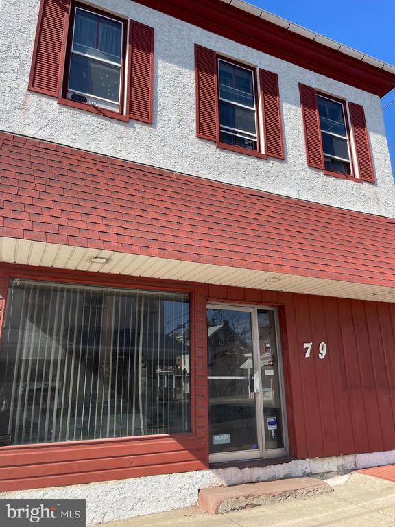 Primary Photo - 79 N Charlotte St