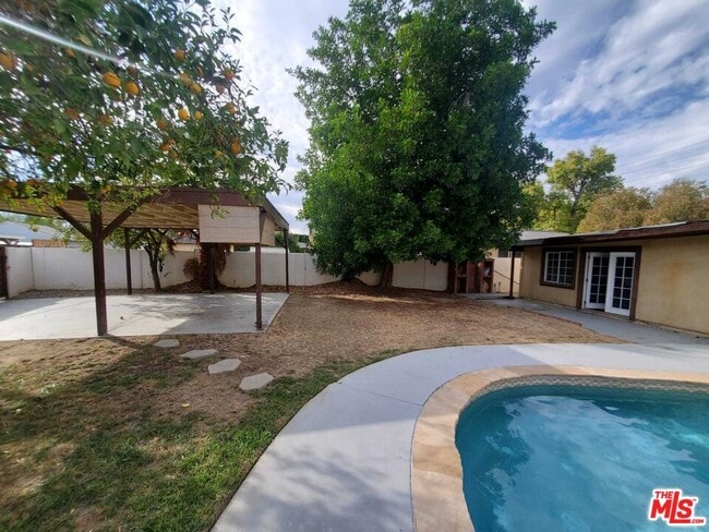 Building Photo - 19150 Topham St