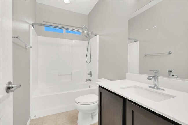 Building Photo - 6732 Journey Hills Ct