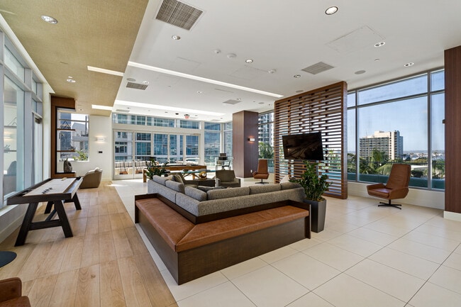 Building Photo - 1388 Kettner Blvd