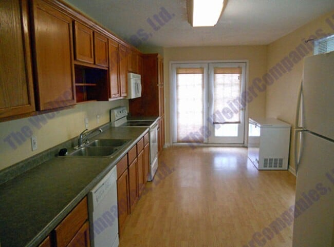 Building Photo - Sublease Available Beginning December 1st