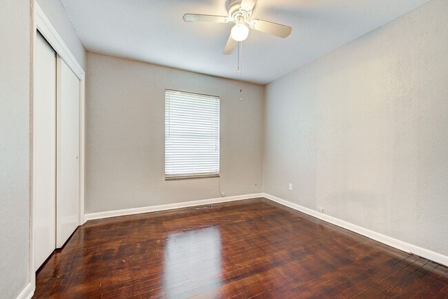 Building Photo - 10313 Whitehaven Rd