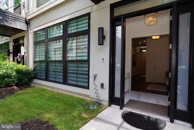 Building Photo - 44655 Provincetown Dr