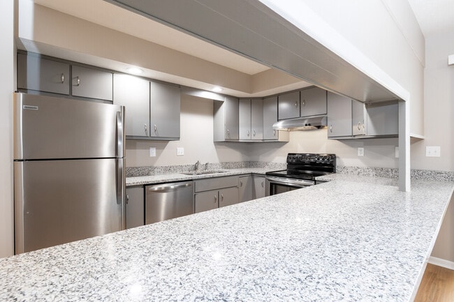 Building Photo - Shady Lane