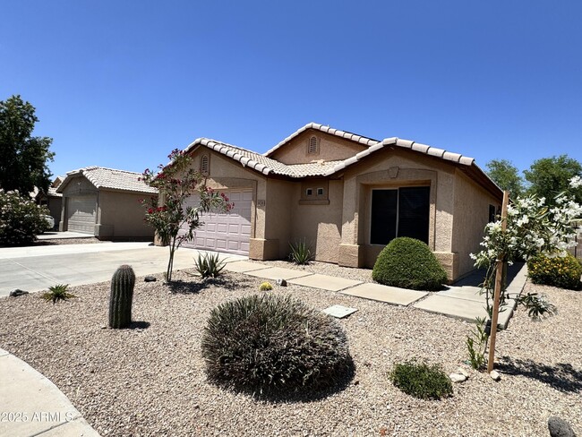 Building Photo - 9138 W Ross Ave