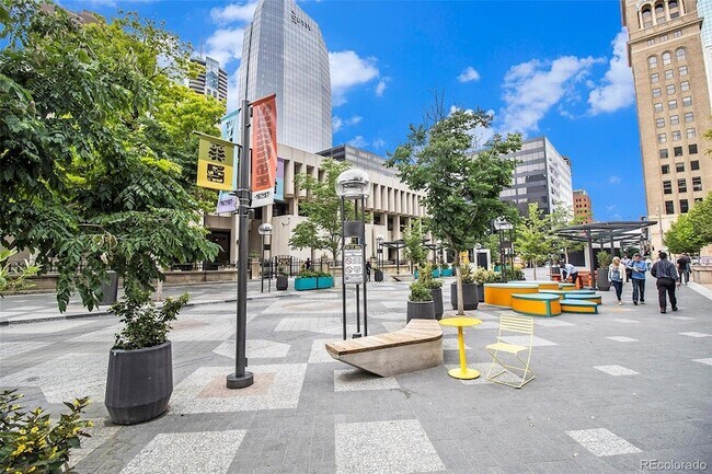 Building Photo - 1020 15th St