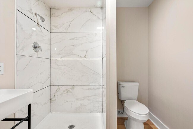 Building Photo - 298 Summerset Ln
