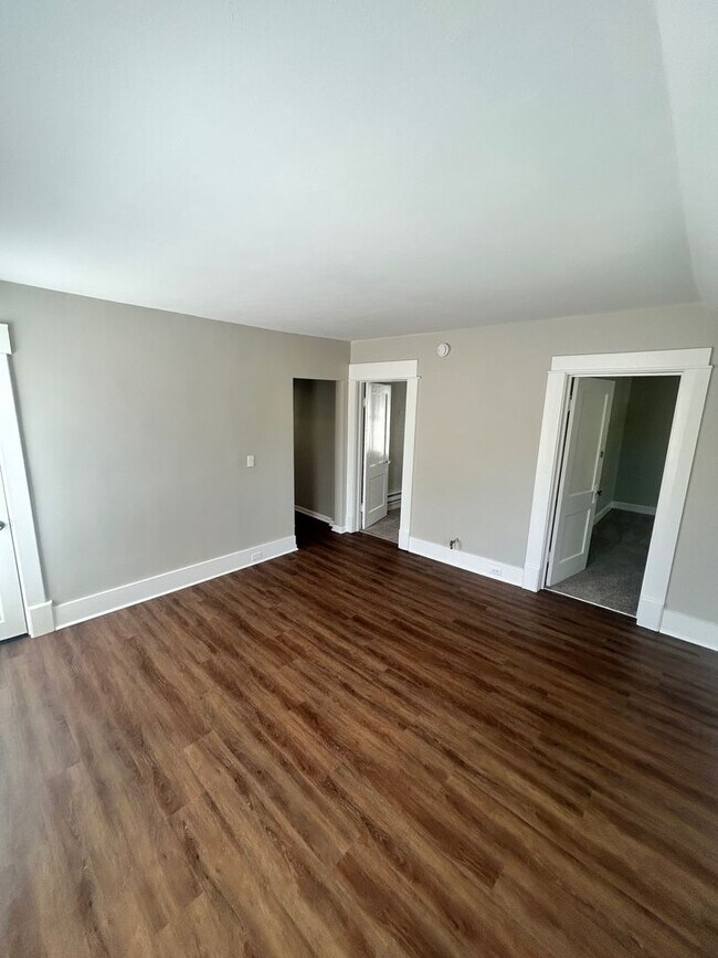 Building Photo - 1121 Jennette Ave NW
