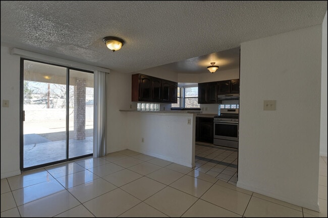 Building Photo - 695 Bluff Canyon Cir