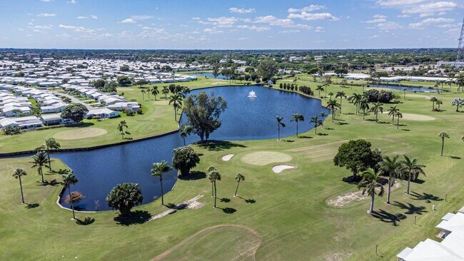 Building Photo - 902 SW 17th St