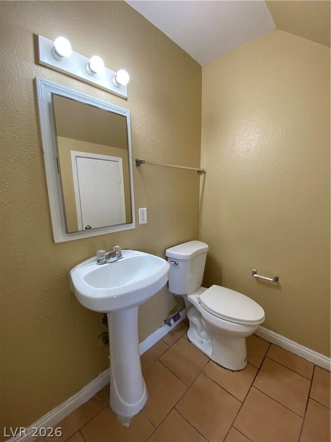 Building Photo - 2812 Marlin Ave