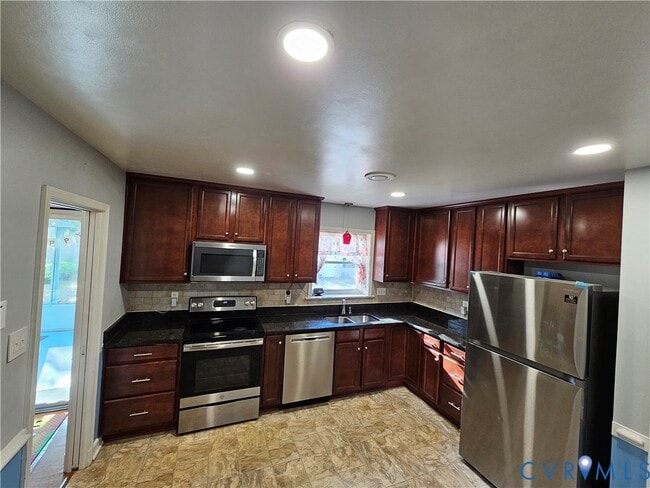 Building Photo - 5320 Lingle Ln