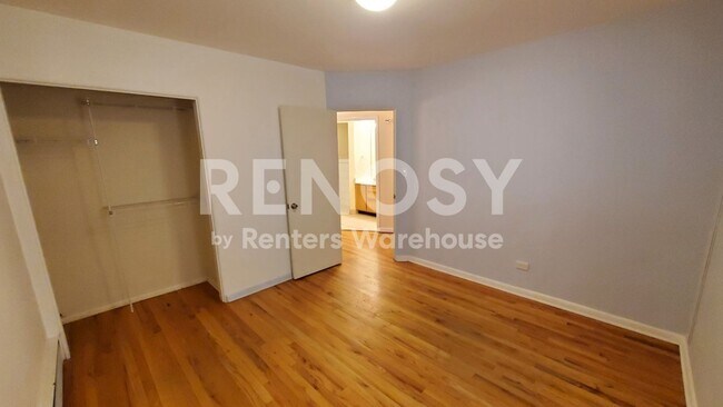 Building Photo - 2225 S Cherry St