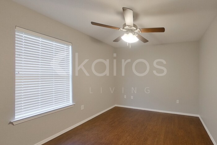 Building Photo - 3902 Thomas St